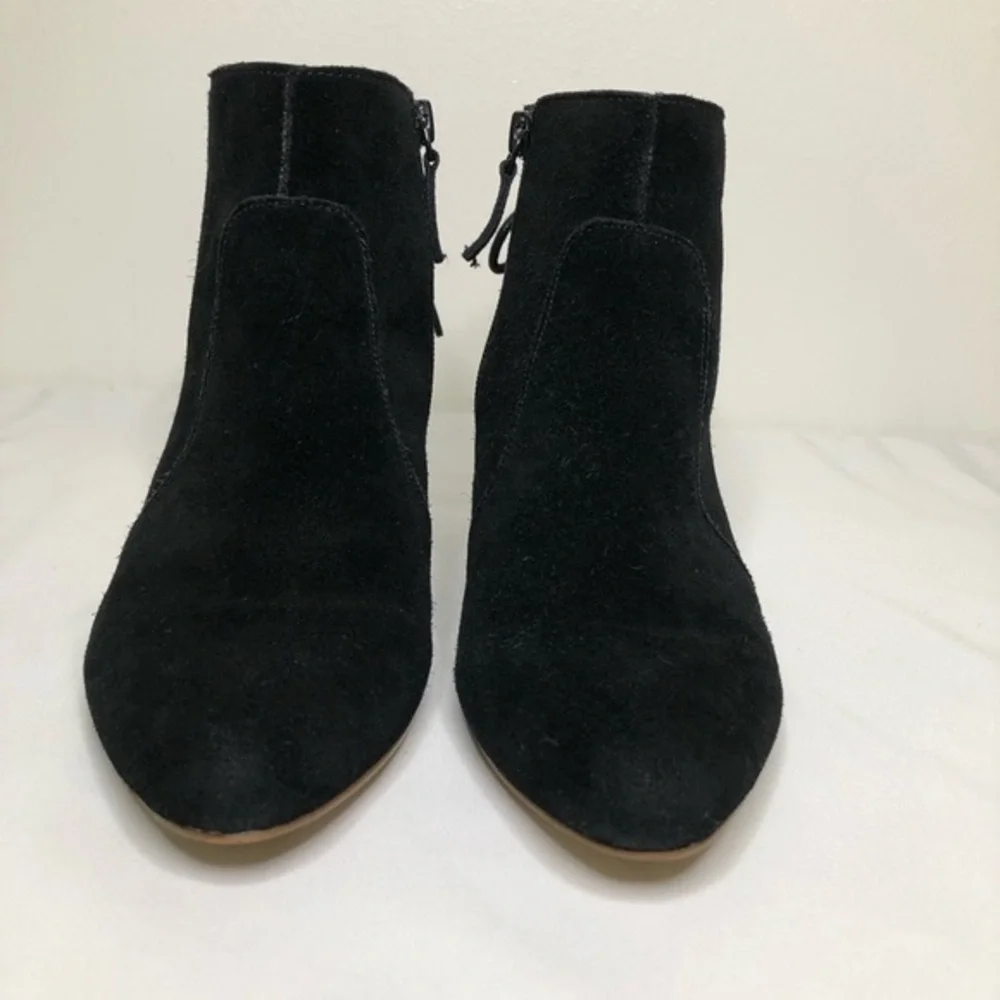 Isaac Mizrahi Womens Black Back Lace Booties Size 6 M